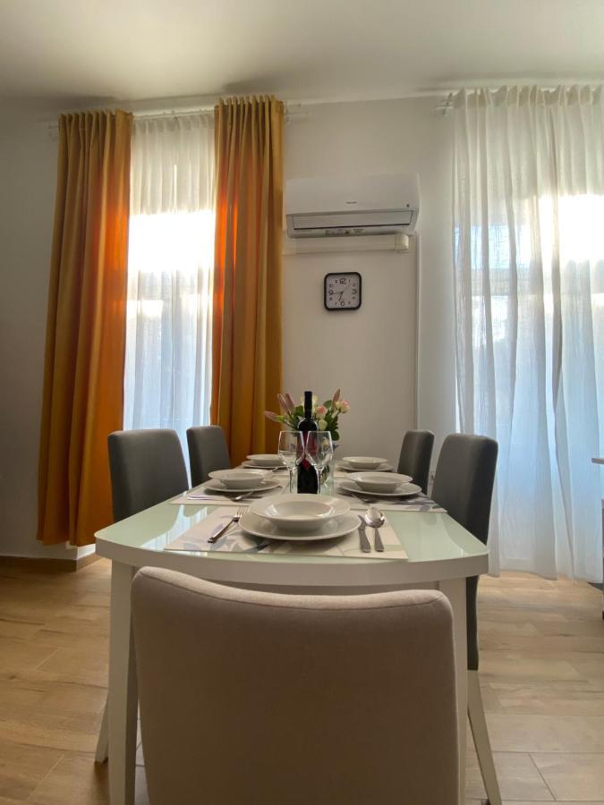 Apartman Andela Pula Centar Ngoại thất bức ảnh